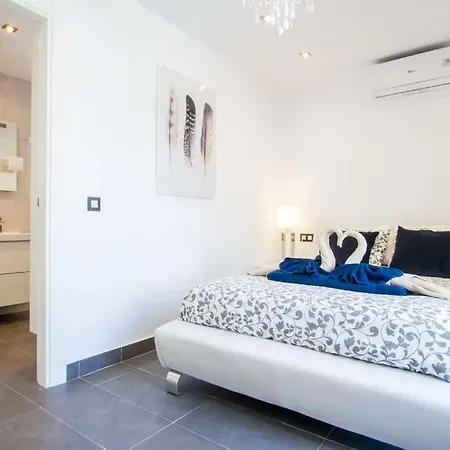 In Playa Blanca Sleeps 8 Includes Swimming Pool Air Con And Wifi * Playa Blanca (Lanzarote)