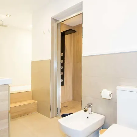 In Playa Blanca Sleeps 8 Includes Swimming Pool Air Con And Wifi Villa